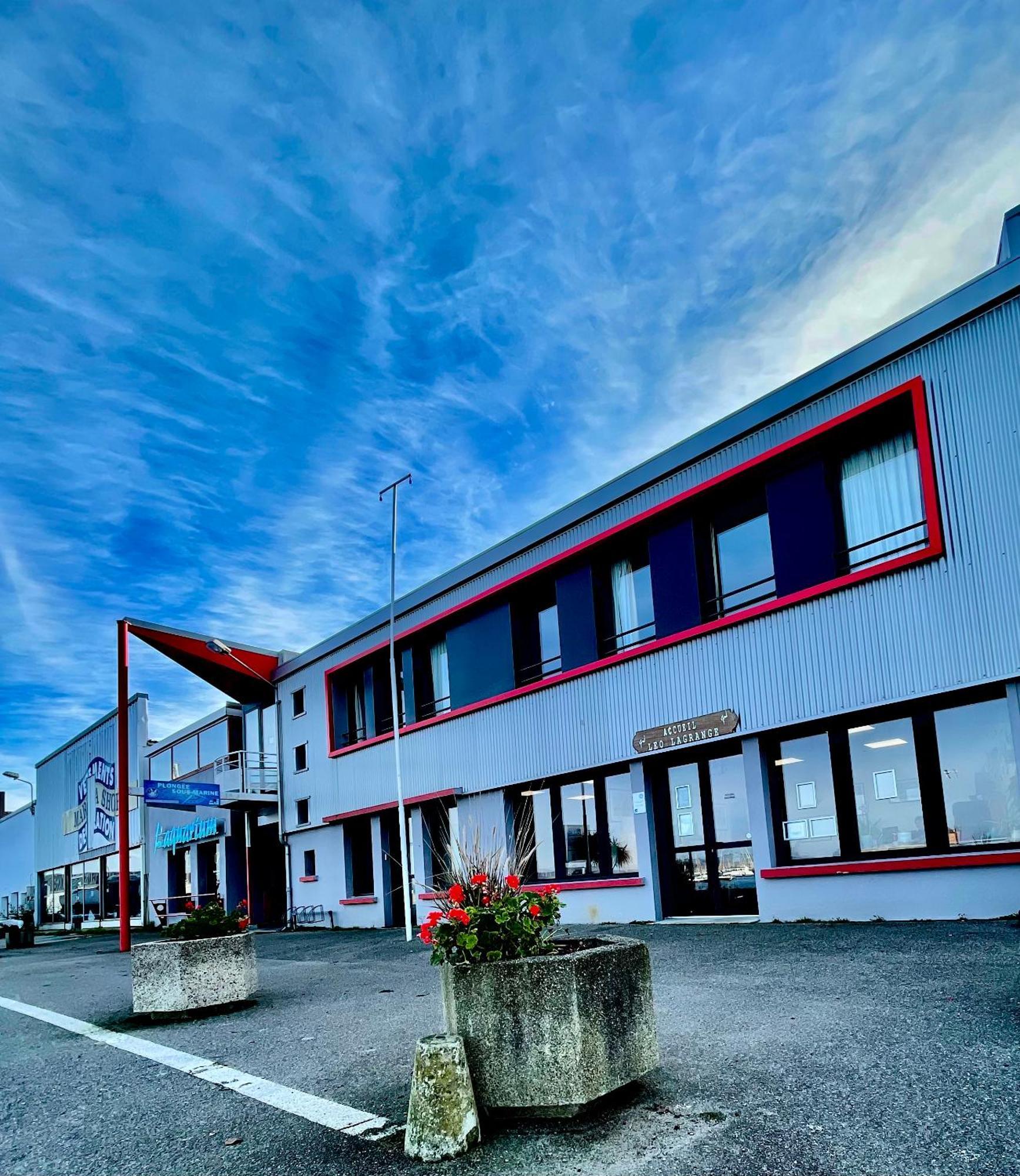 Cllcm - Club Leo Lagrange De Camaret-Sur-Mer Bagian luar foto